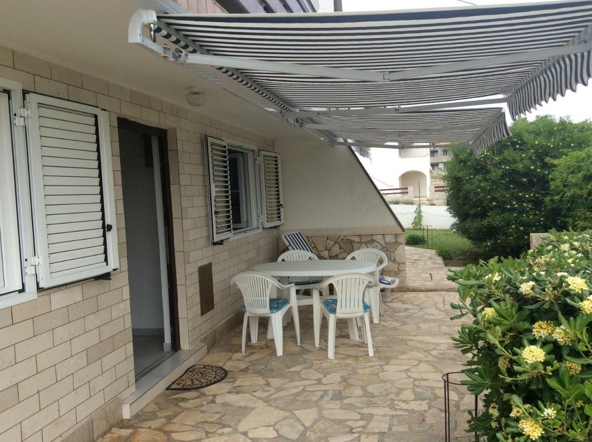 Island Of Pag Holiday Apartments Exterior foto
